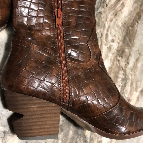 Coconuts by Matisse Shoes Cowboy Snakeskin Boots 75 Poshmark